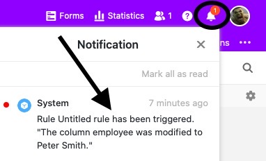 Notificação enviada a um utilizador após o accionamento de uma regra de notificação